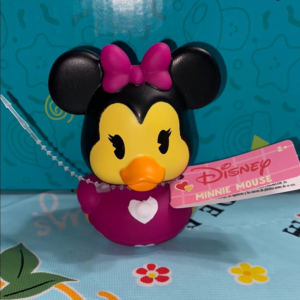 2/$10 bundle Disney Minnie Mouse duck